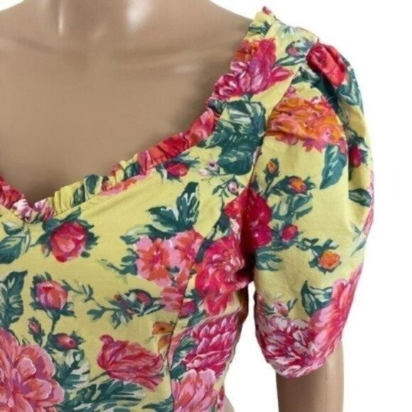 BLASHE Vibrant Floral Crop Top Rayon Spandex Blend Size Large - Picture 3 of 9